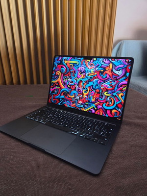 Macbook Air M4 16GB RAM 256GB SSD 13.6" σαν καινούργιο