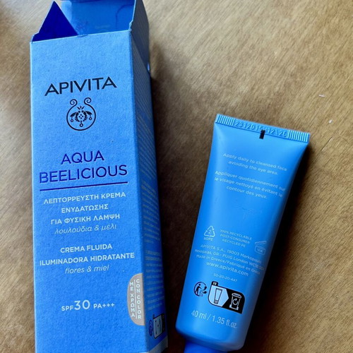 Apivita sunscreen with color 30spf 40ml new