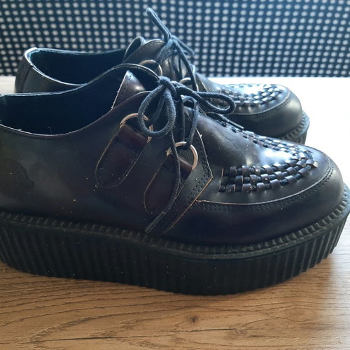 Oxford Nevermind platform shoes used, genuine leather, color grenat, size 39