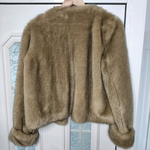 Women's synthetic fur beige M like new trf outerwear