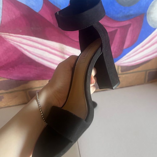 Bershka Y2K black suede high-heeled sandals like new, size 36