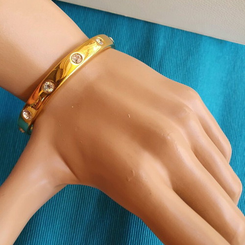 Vintage Monet bracelet like new, 22k gold plated with crystals