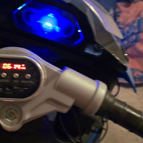 Μηχανή παιδική σαν καινούργιο, σε άριστη κατάσταση