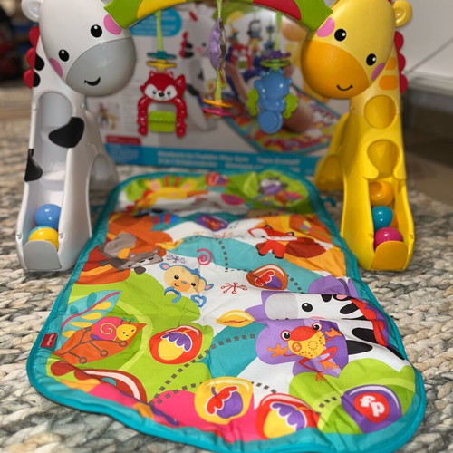 Fisher Price Jungle Animals Activity Gym like new with music