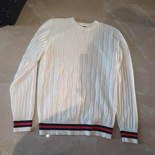 Set of size 32 pants and large shirts like new