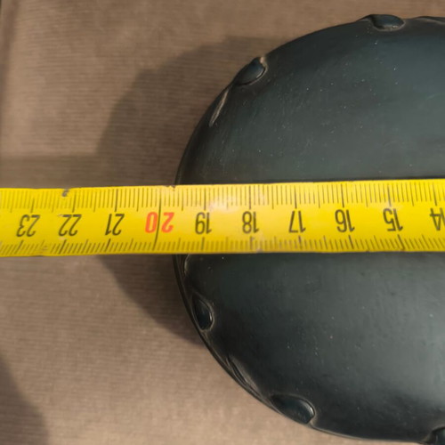 Vintage Bozoutiera with carved metal design like new