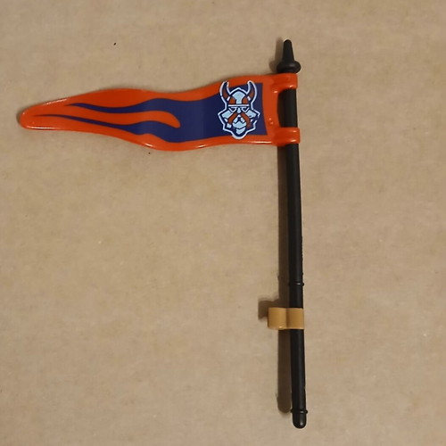 Playmobil dwarf flag banner like new