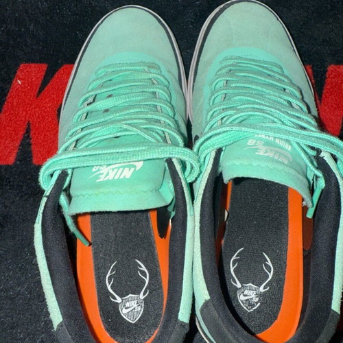 Nike SB Bruin Hyperfeel athletic shoes like new, turquoise, size 42 with box