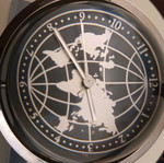 Decorative desk clock globe like new