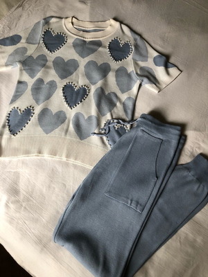 Women's set like new, white and blue, stretch fabric