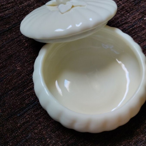 Collectible Boubounieraki ivory color like new