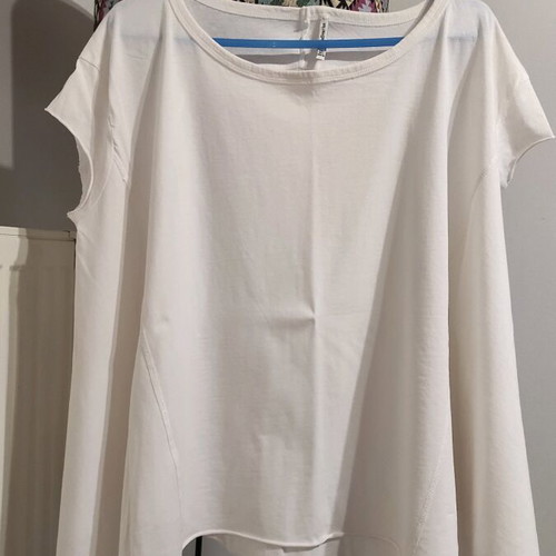 Asymmetric blouse Stradivarius white like new, large