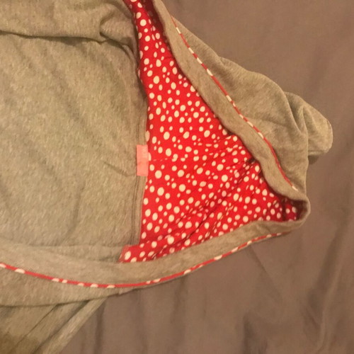 Lightweight robe new with beautiful designs