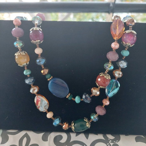 Double necklace with sparkling stones new, multicolored