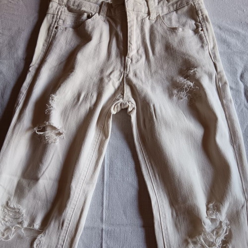 Stradivarius ripped jeans high waist fit small, white, used