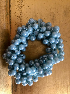 Bracelet or hair clip like new, blue