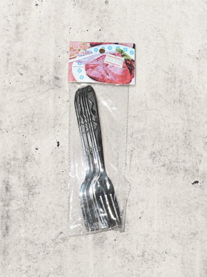 Set of stainless steel forks with decorative handle