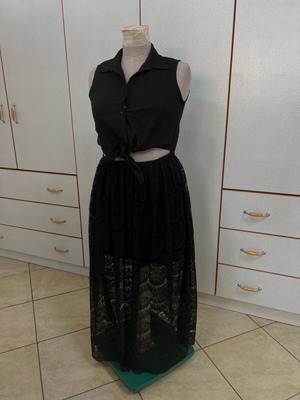 Black 2-in-1 dress like new with shirt and lace skirt