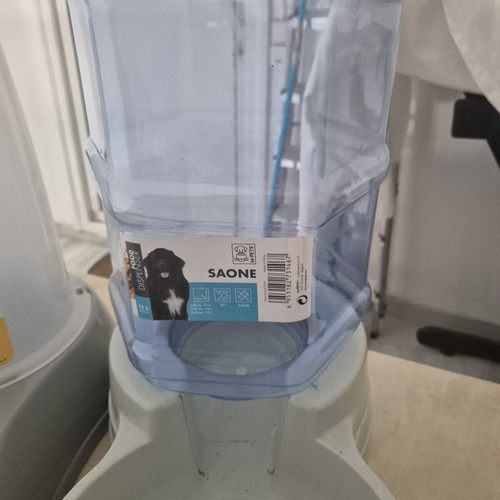 Large water and food containers for dogs, like new