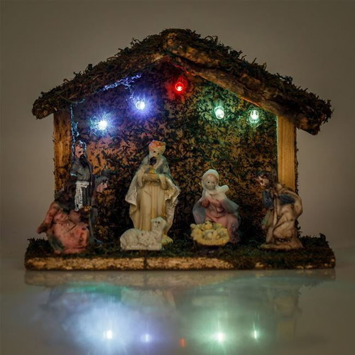 Christmas nativity set new with 5 LED lights and 7 figures
