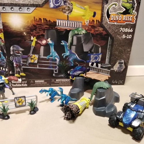 Playmobil Dino Rise used with dinosaurs and box