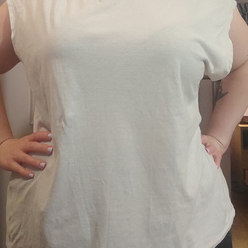 H&M Beige Short Sleeve T-Shirt like new, size L