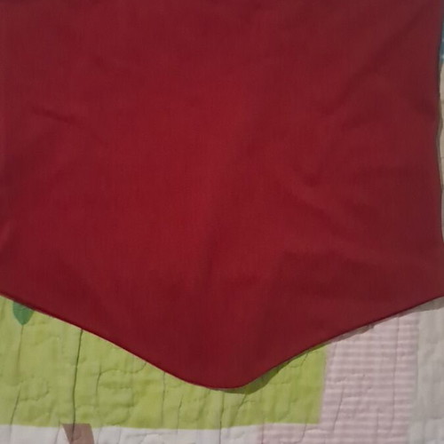Top medium red like new