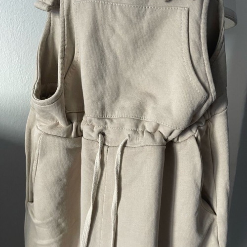 One-piece jumpsuit like new, size up to L with drawstring waist