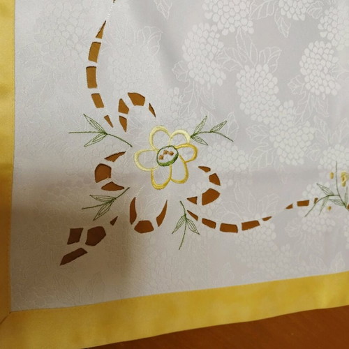 Satin table linen set with cutwork and floral embroidery, new, 5 pieces