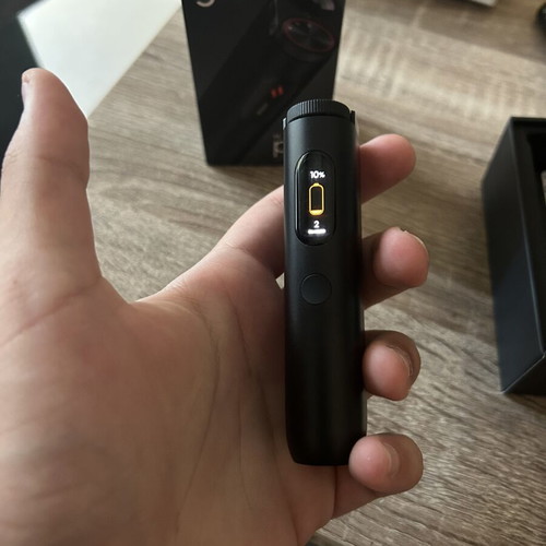 Glo Hyper new electronic cigarette device