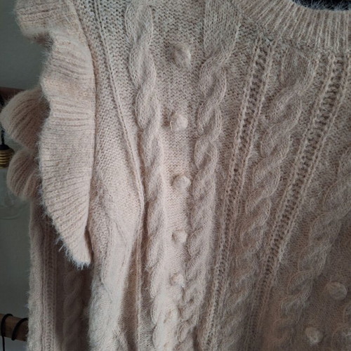 Lynne knitted sweater used, pink, size S with ruffles and pom-poms