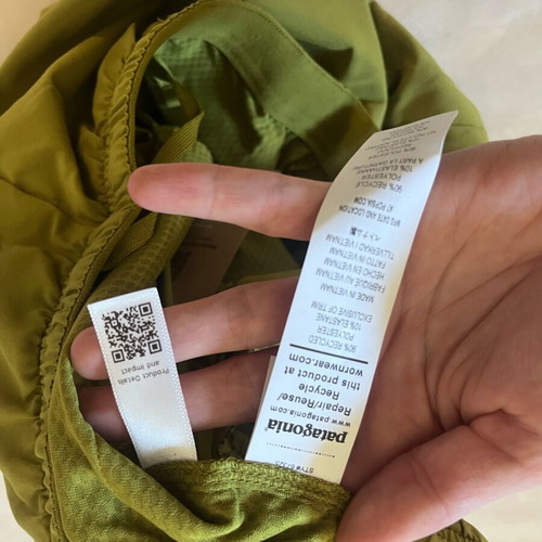 Patagonia shorts brand new, green, for 16 years old, sizes 164-170 cm