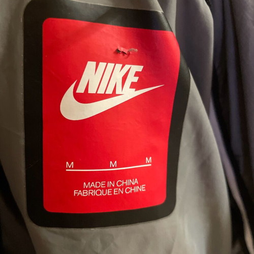 Nike parka puffer used, excellent condition, size M