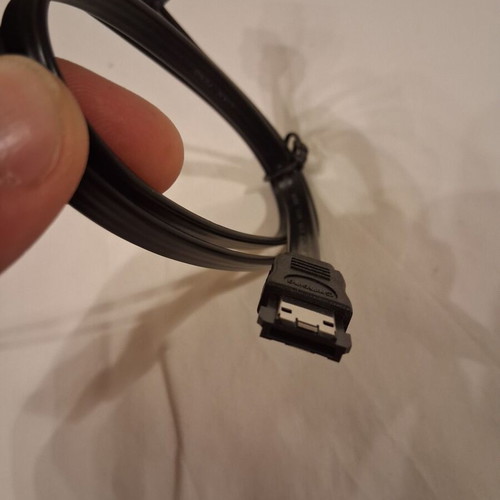 HDD SATA III 7PIN cable like new