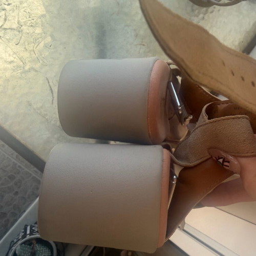 Tamaris beige platform shoes like new, size 39