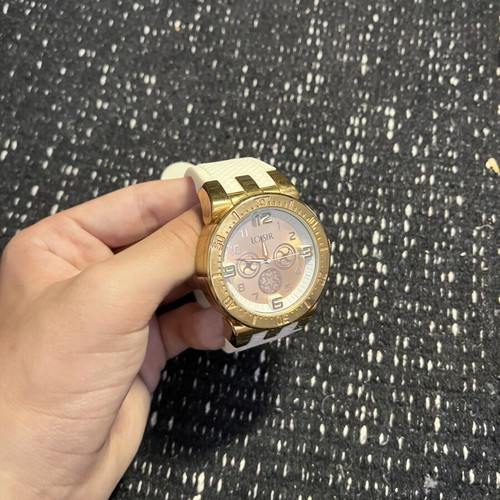Loisir Chronograph Style women's sporty watch like new
