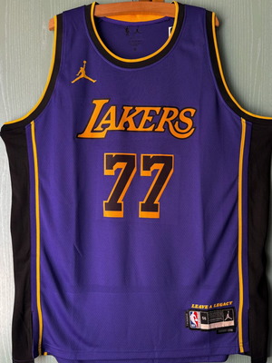 Φανέλα Luca Doncic Los Angeles Lakers, μέγεθος 2XL