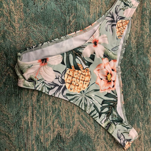 Shein bikini bottom used, multicolor, size M