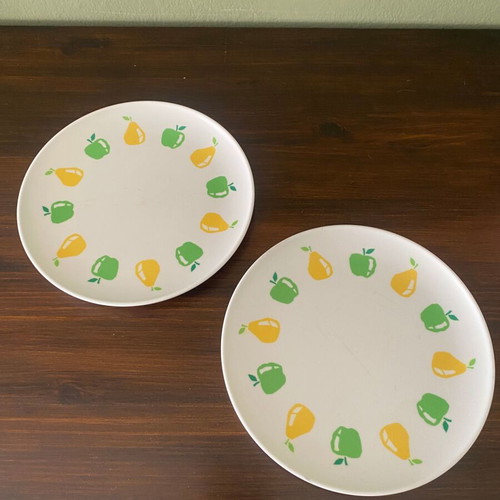 Plastic plates used, set of 2, STYLE Made in Italy, 19 cm