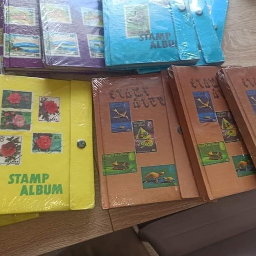 Stamp albums new, pack of 25 pieces