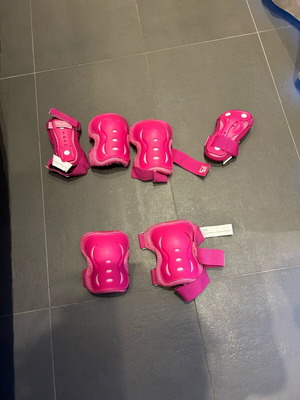 Athlopaidia S kids protective set fuchsia like new