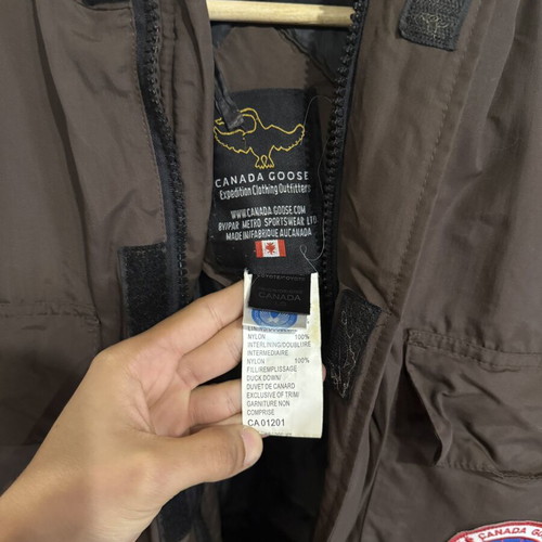 Vintage Canada Goose Down Parka 4565MR, brown with coyote fur hood