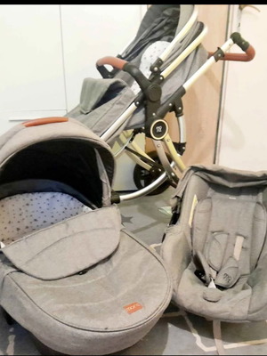 Moni Polly baby stroller like new