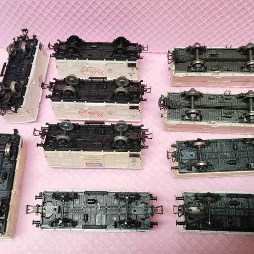 Piko HO Scale Commercial Wagons Set of 8 like new