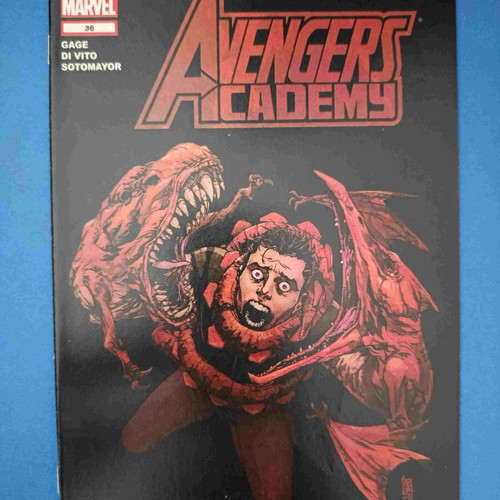 Avengers Academy 36 comic used, English