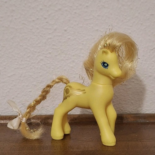 My Little Pony Princess Golden Light G2 1997 used figure