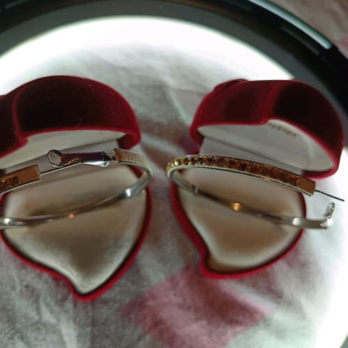 Hoop Earrings Gold and Silver like new, elegant and shiny