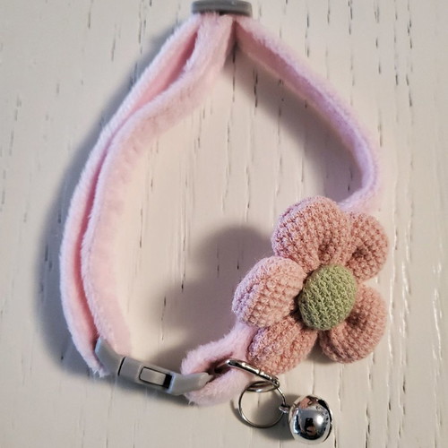 Adjustable cat and small dog collar pink, new