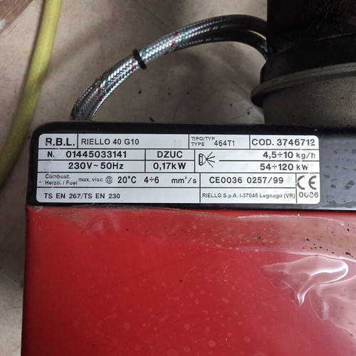 Riello 40 G10 Oil Burner like new