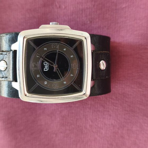 Dolce & Gabbana wristwatch like new, black